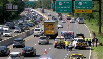 Three Lanes Blocked on GSP